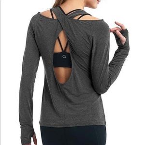 GapFit breathe long sleeve athletic shirt